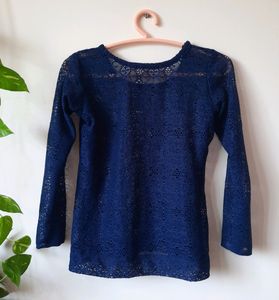 Stunning full sleeve blue top
