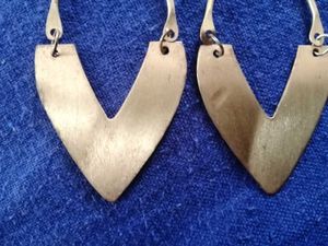 AJIO - Handmade V- Cutout Dangles Earrings