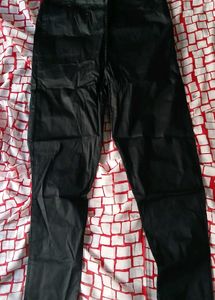 ✨Girls’ Black Slim-Fit Pant–Stylish & Comfortable