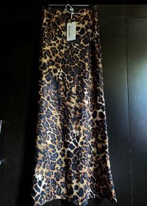 🐆 Newme Asia Chic Leopard print skirt