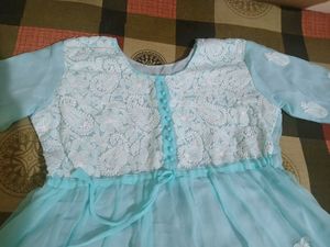 Elegant Blue Embroidered Kurta