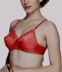 Sharp Heavy Padded Lace Detailing Red Bra