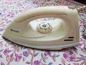 BAJAJ TEFLON COATED IRON