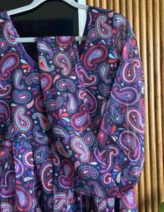 Paisley Print, Chudidaar Sleeves Kurta