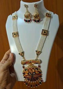 Necklace Set