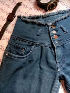 Slim Jeans 👖- High Waist