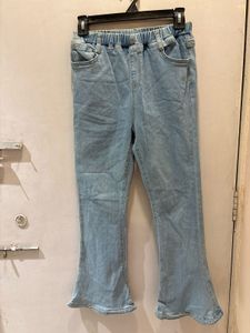 Stylish Flare Leg Denim Jeans