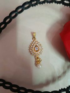 MYGLAMM Lipstick 2 , 1 Earrings