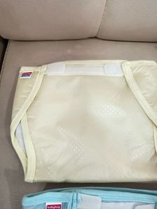 6-9 Month Medium Size Baby hug Water Proof Nappy