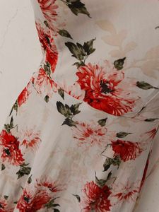 BEAUTIFUL FLOWER PRINTED DRESS