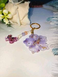 Resin Flower 🌸 Keychain