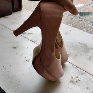 PINK/PEACH HEELS (3.5 INCHES)