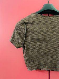 H&amp;M Crop Top