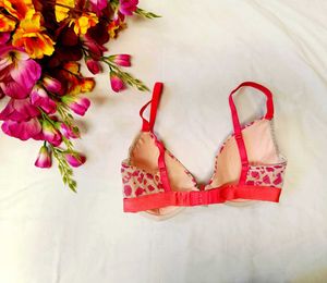 🇳🇿💫💗 Imported Y2K Print Paded Bra