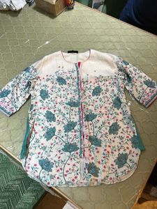Floral Print Kurta By AM:PM in Size XL