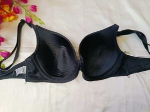 🇳🇿💫🔥 Elegant Black Push-up Bra