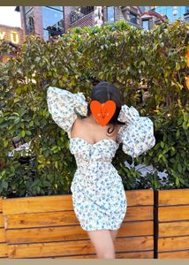 off shoulder dress 1 time wore best quality
