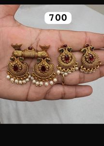 Mangalsutra Pendant With Earrings