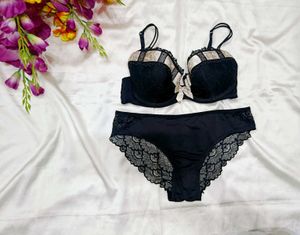 Lace Bra &amp; Panty Set