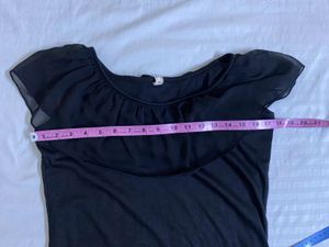 Chic Black Ruffle Stretchy Top Bust 36