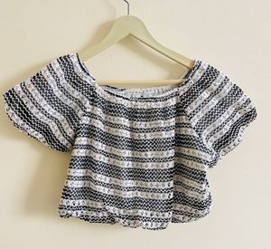 Textured Black &amp; White Cropped Top