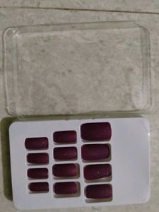 dark violet shade nails