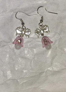 Cute Bow & Pink Floral Earrings 🌸✨🦪
