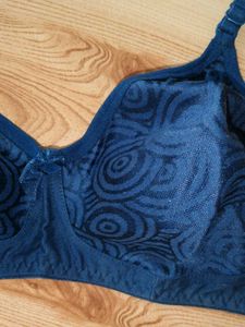 Elegant Navy Blue Bra