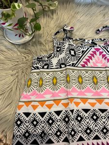 Printed, cross back top