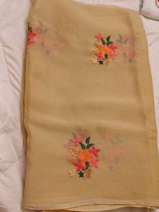 Simple And Beautiful Saree