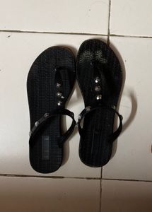 ELLE Black Flats