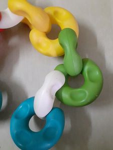Funskool Giggles Chain Links