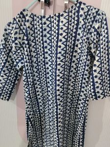 Blue &amp; White Printed Kurta