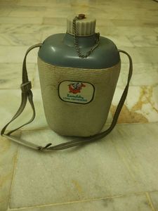 Pack of 24 Plant Pots with free water bottle.