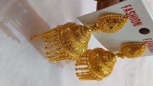 Gold Jhumka