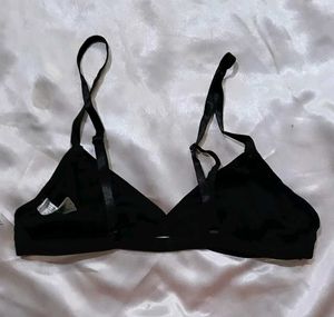 newTriangle Bra