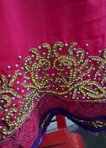 Rose  With   heavy   work  gold stone bridal   sar