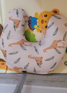 Baby Feeding Pillow With Detachable Cover