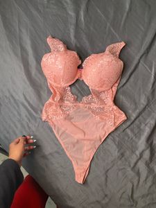 Peach Lace Bodysuit🍑