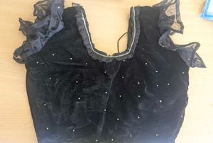 Elegant Black Saree with readymade blouse