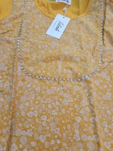 Lsbah Kurti  Size2 Xl