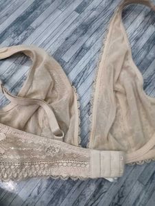 32 D Look 🥰