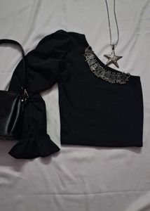 Chic Black One-Shoulder Top