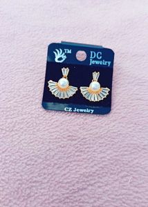 SALE Ad Earing