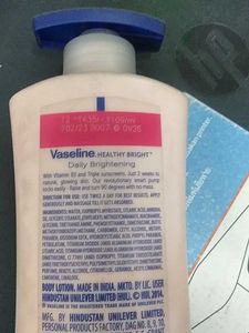 Vaseline Daily Brightening Lotion