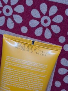 Dot and Key Vitamin C E Super Bright Gel Face Wash