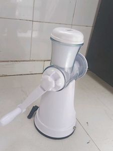 Brand New Hand Juicer