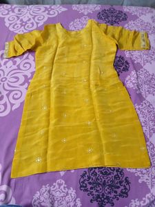 Elegant Yellow Kurta Set