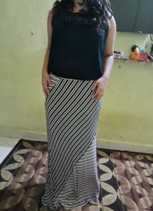 COMBO OF 2 | STYLISH BLACK TOP & FULL LENGTH SKIRT