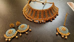 Women Light Blue Choker Set